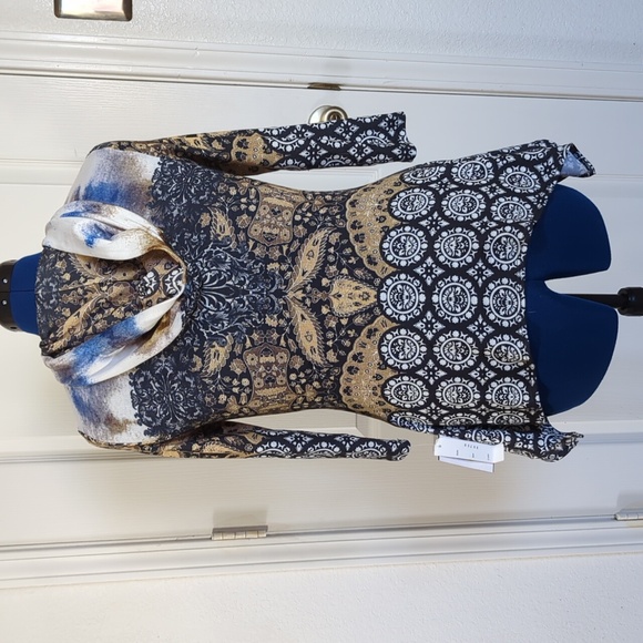 Paris IQ zip hooded top S NWT - Picture 3 of 6